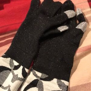 Coach gloves